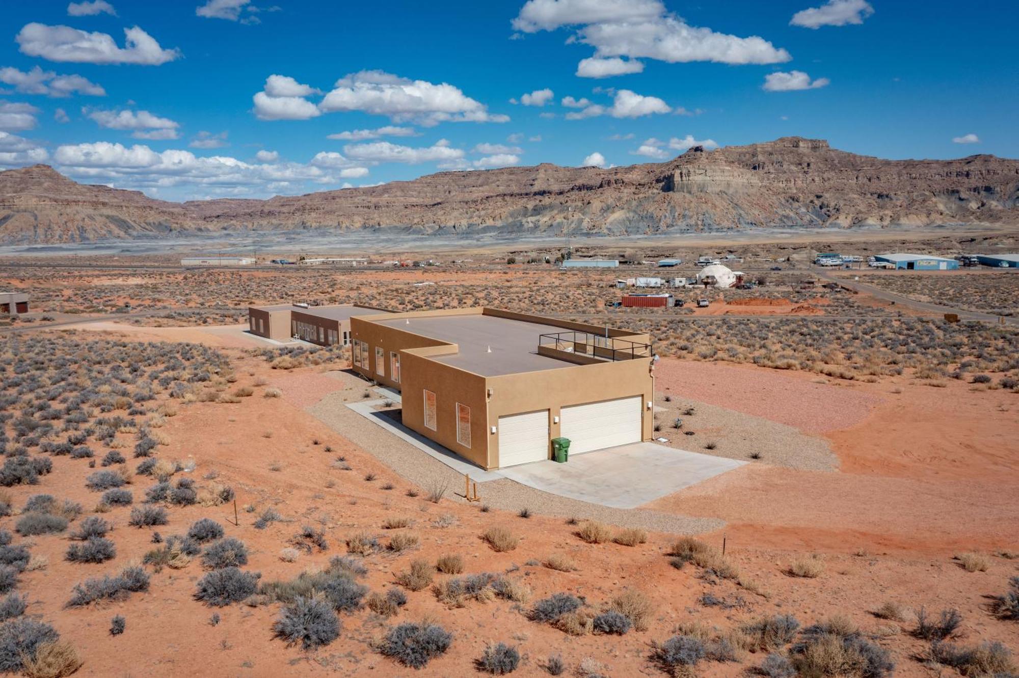 Page Arizona Border Town- Grand Serenity Room With Mesa Views ビッグ・ウォーター エクステリア 写真